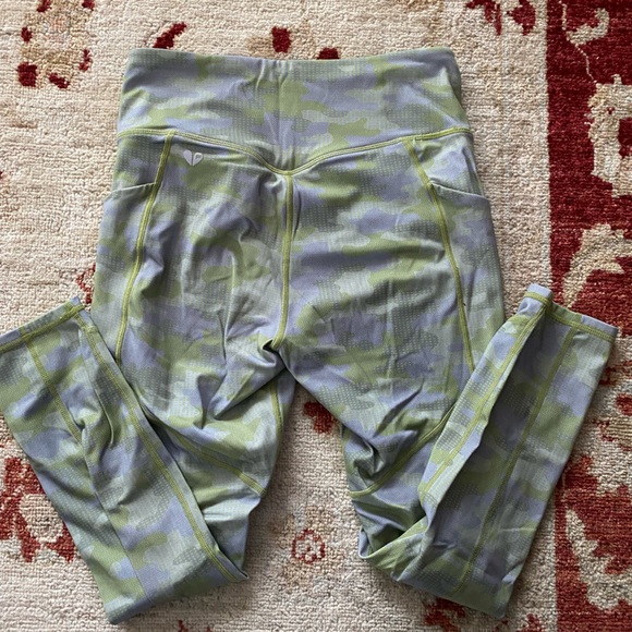 Fabletics Motion365® Leggings - Picture 4 of 4